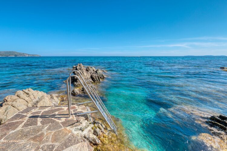 Seafront Villa Elodie Luxus Ferienhaus Cote D Azur Mieten Meerzugang
