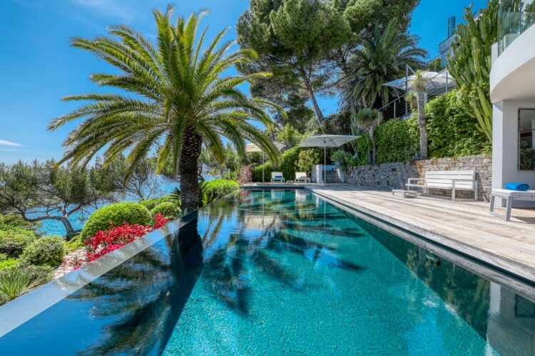 Seafront Villa Elodie Luxus Ferienhaus Cote D Azur Mieten Pool