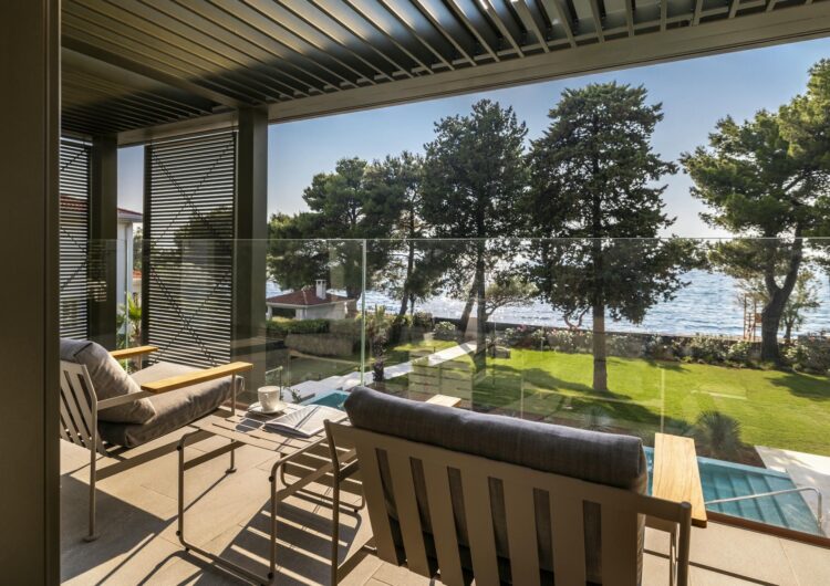 Seafront Villa Tijelo Luxus Fderienhaus Istrien Kroatien Mieten Balkon