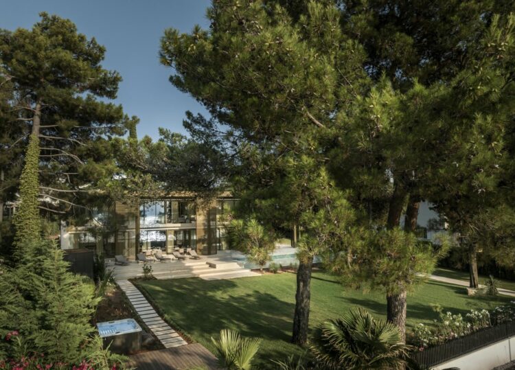 Seafront Villa Tijelo Luxus Fderienhaus Istrien Kroatien Mieten Garten