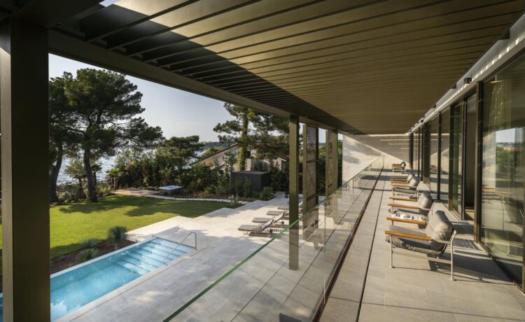Seafront Villa Tijelo Luxus Fderienhaus Istrien Kroatien Mieten Terrassen