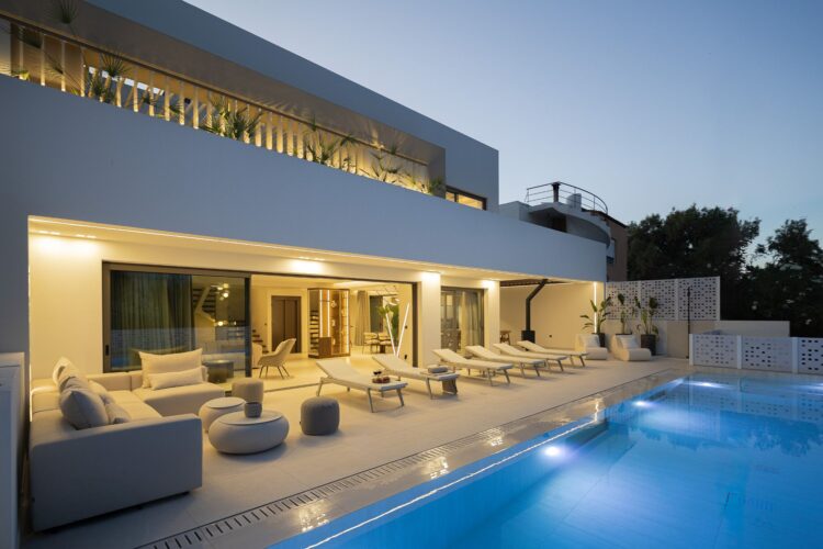 Seaside Villa Missiria Luxus Ferienhaus Kreta Mieten Abendstimmung
