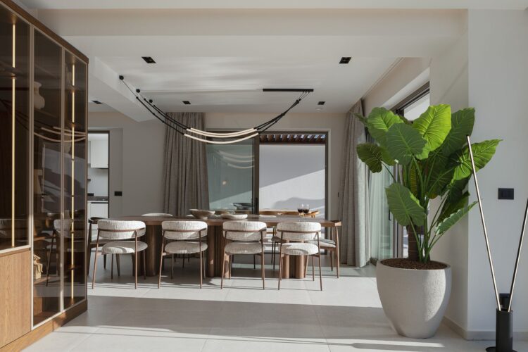 Seaside Villa Missiria Luxus Ferienhaus Kreta Mieten Esstisch