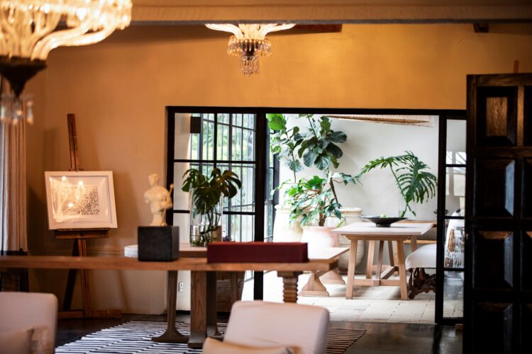 Segera Farmhouse Safari Lodge Kenia Mieten Deko