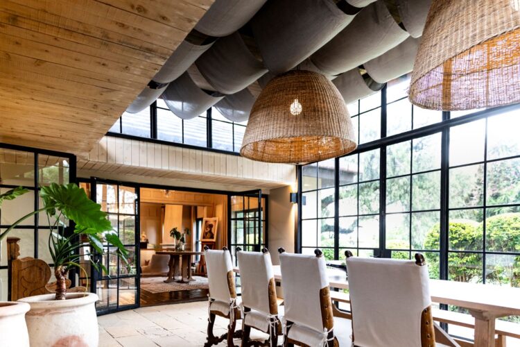 Segera Farmhouse Safari Lodge Kenia Mieten Wohnbereich