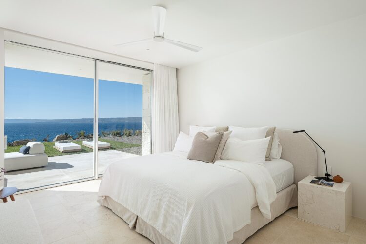 Silent Sea Villa Luxus Ferienhaus Kreta Am Meer Mieten Bett