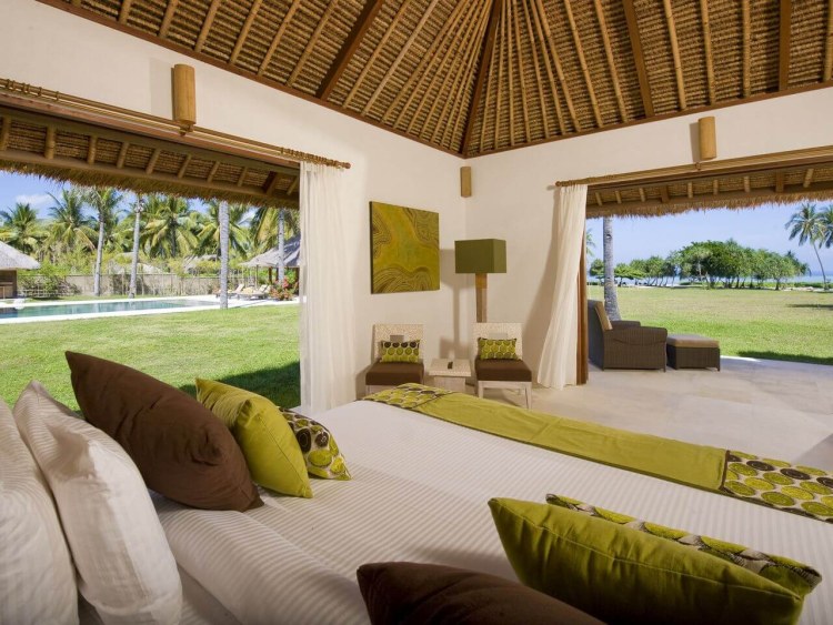 Sira Beach Villa Lombok Green Room