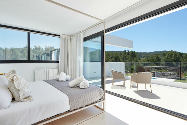 Sommerurlaub In Privater Villa Auf Ibiza