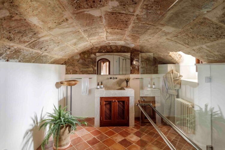 Son Balagueret Aerial Luxus Finca Mallorca Mieten Bad