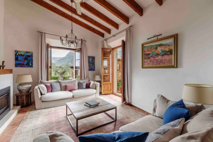Son Balagueret Aerial Luxus Finca Mallorca Mieten Wohnen