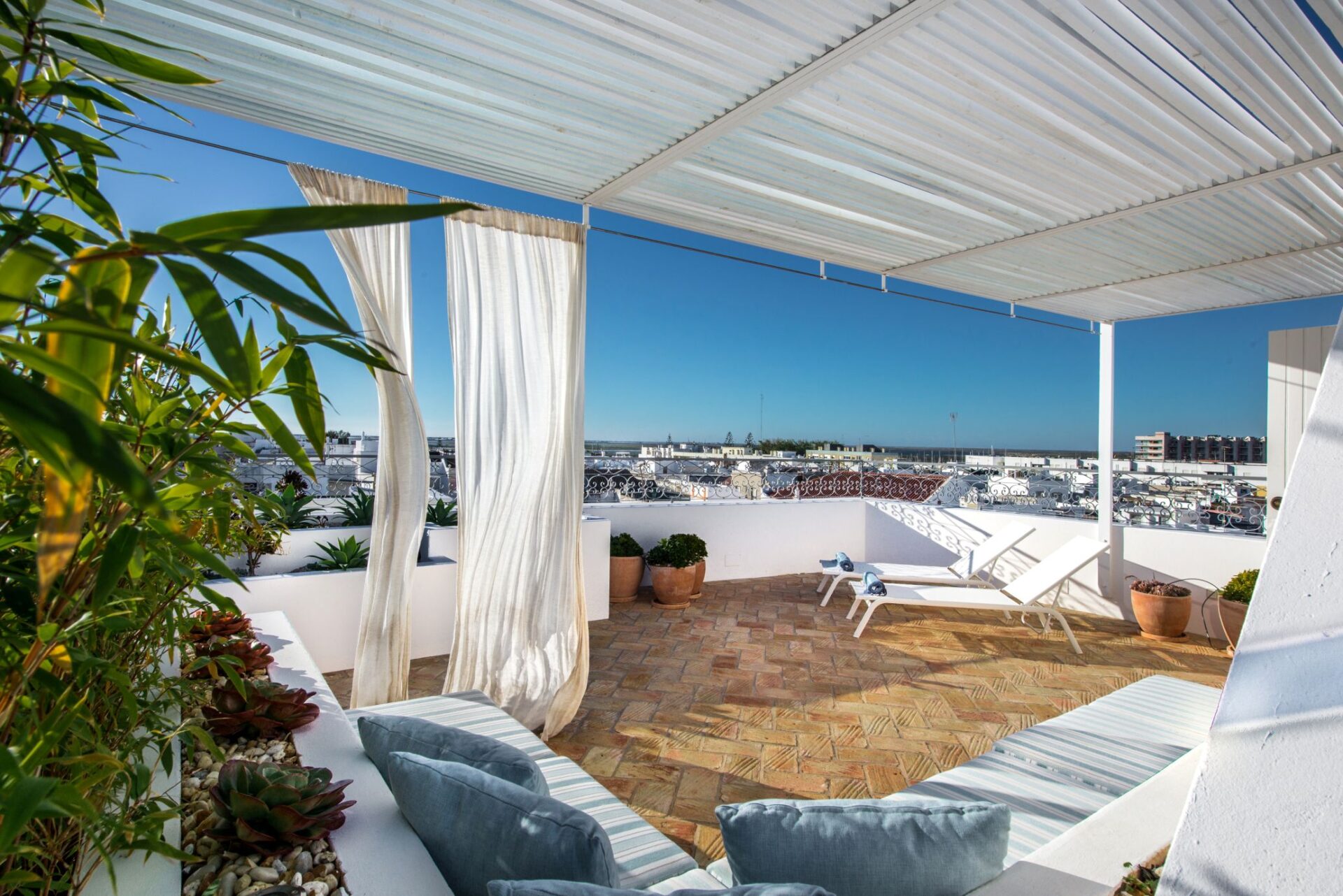 Soul Escape Algarve Luxus Ferienhaus Retreat Portugal Mieten Dachterrasse