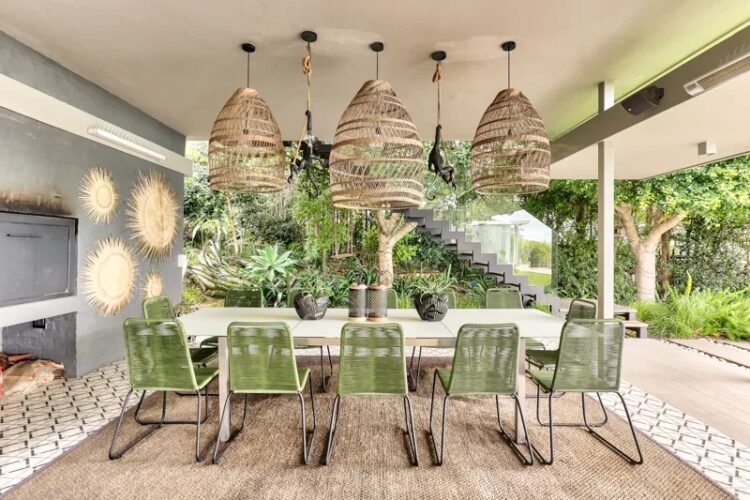 Table Bay Villa Luxus Ferienhaus Kapstadt Mieten Tisch