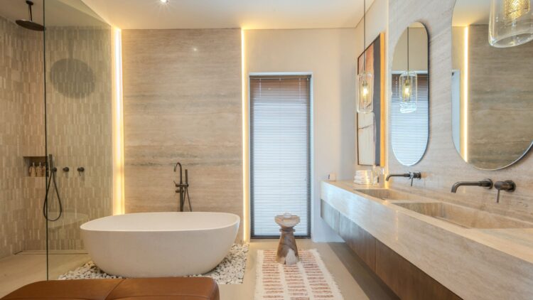 The Palm House Luxus Ferienhaus Bali Mieten Badewanne