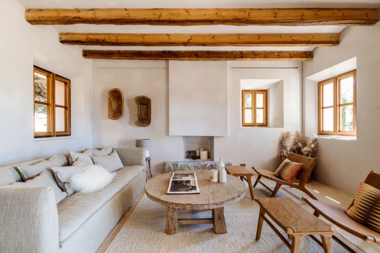 Tramuntana Hideaway Luxus Ferienhaus Mallorca Mieten Couch