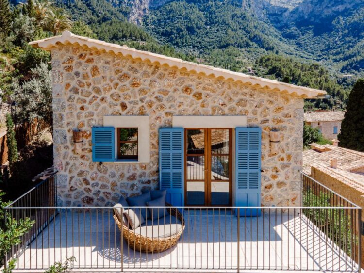 Tramuntana Hideaway Luxus Finca Mallorca Mieten Terrasse