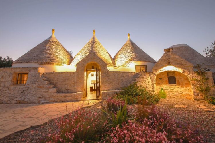 Trulli Ostuni Luxus Ferienvilla Apulien Italien (4)