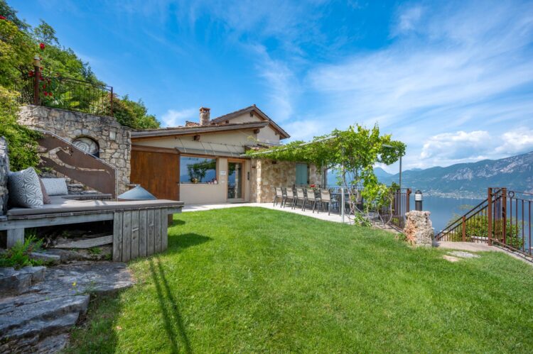 Villaa~2