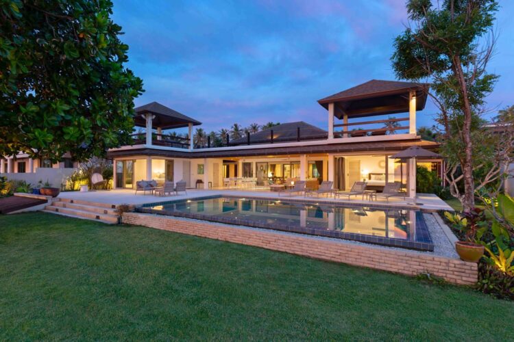 Villas~4
