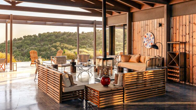 Villa Alentejo Luxus Ferienhaus Portugal Mieten überdachte Terrasse