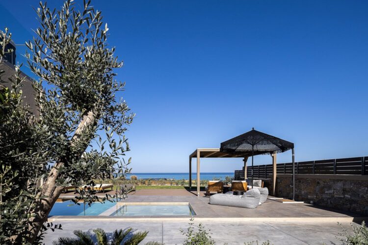 Villa Almyra Luxus Ferienhaus Kreta Am Meer Mieten Poolbereich