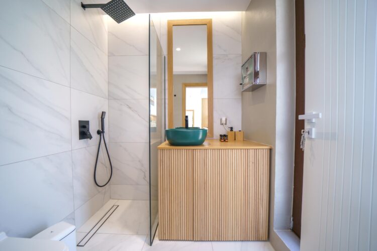 Villa Almyrida Luxus Ferienhaus Kreta Mieten Dusche