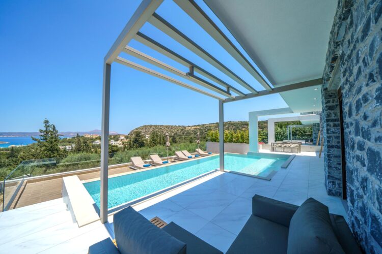 Villa Almyrida Luxus Ferienhaus Kreta Mieten Poolterrasse