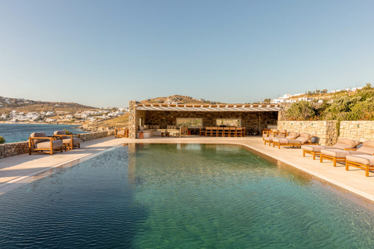 Villa Amakina Mykonos Luxus Ferienhaus Am Strand Mieten Pool Ausblick Outdoorküche