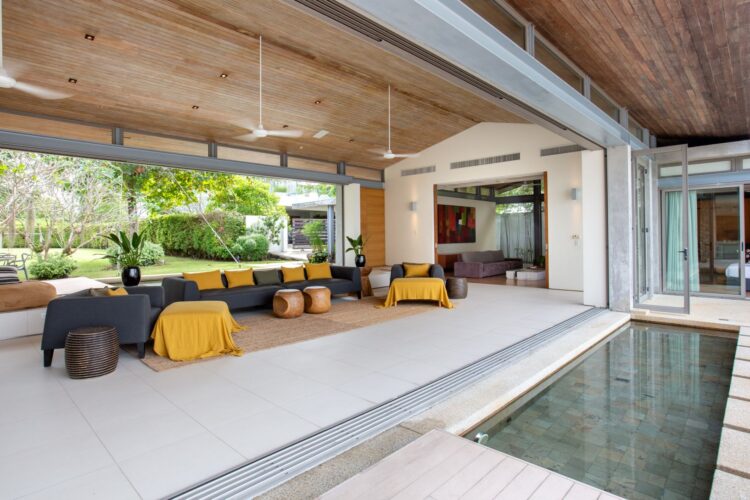 Villa Amarelo Luxus Ferienhaus Phuket Am Strand Mieten Wohnen