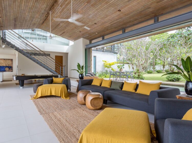 Villa Amarelo Luxus Ferienhaus Phuket Am Strand Mieten Wohnzimmer