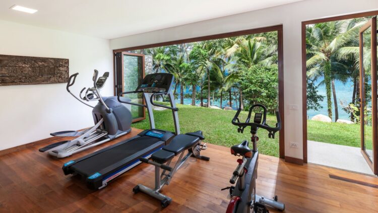 Villa Analaya Luxus Ferienhaus Phuket Mieten Gym