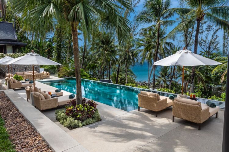 Villa Analaya Luxus Ferienhaus Phuket Mieten Pool Area