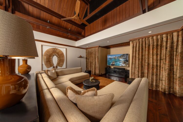 Villa Analaya Luxus Ferienhaus Phuket Mieten Tv