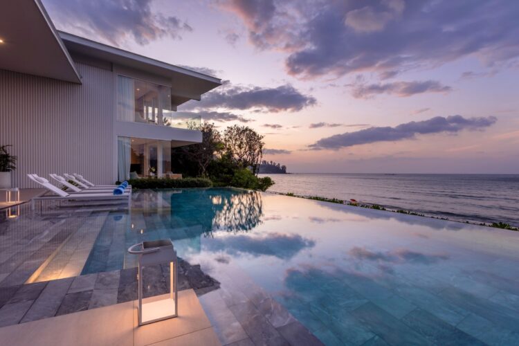 Villa Anda Luxus Ferienhaus Ohuket Thailand Am Strand Mieten Sonnenuntergang