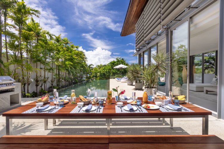 Villa Aqua Luxus Ferienhaus Phuket Am Strand Mieten Esstisch