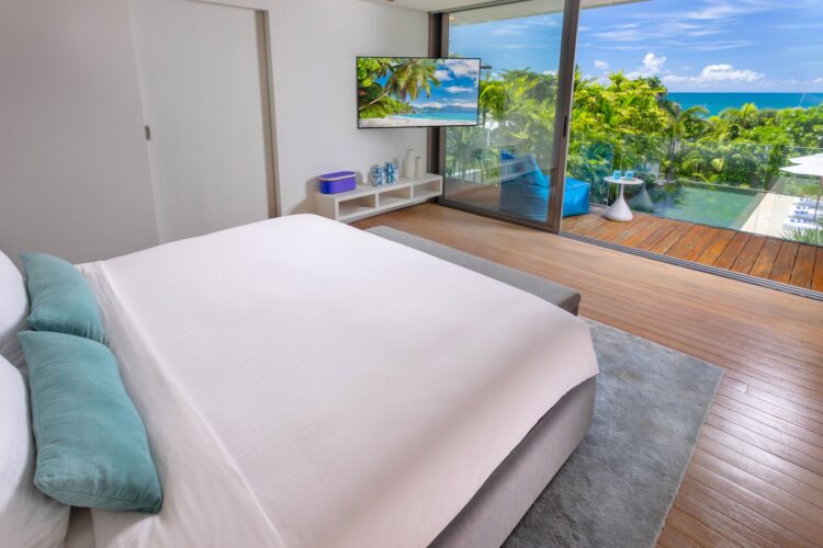 Villa Aqua Luxus Ferienhaus Phuket Am Strand Mieten Master Bedroom