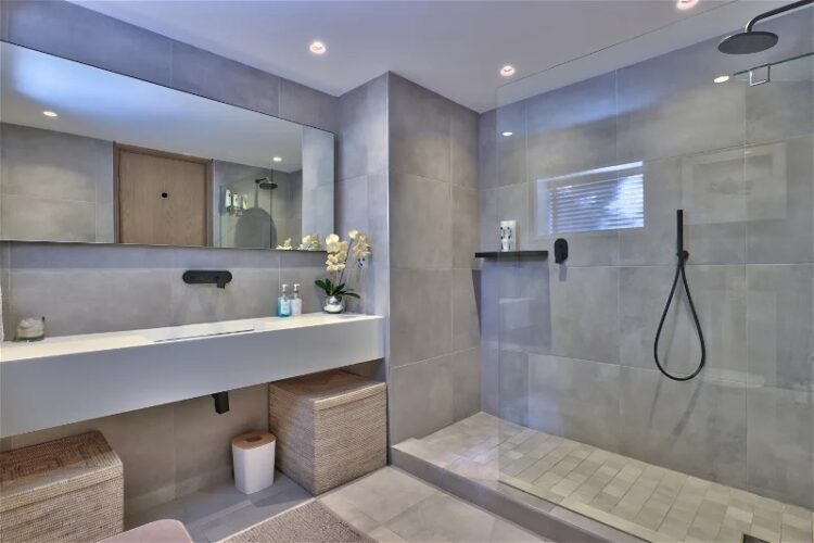 Villa Bali Bay Luxus Feriehaus Kapstadt Mit Pool Mieten Dusche