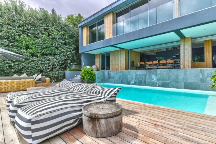 Villa Bali Bay Luxus Feriehaus Kapstadt Mit Pool Mieten Liegen