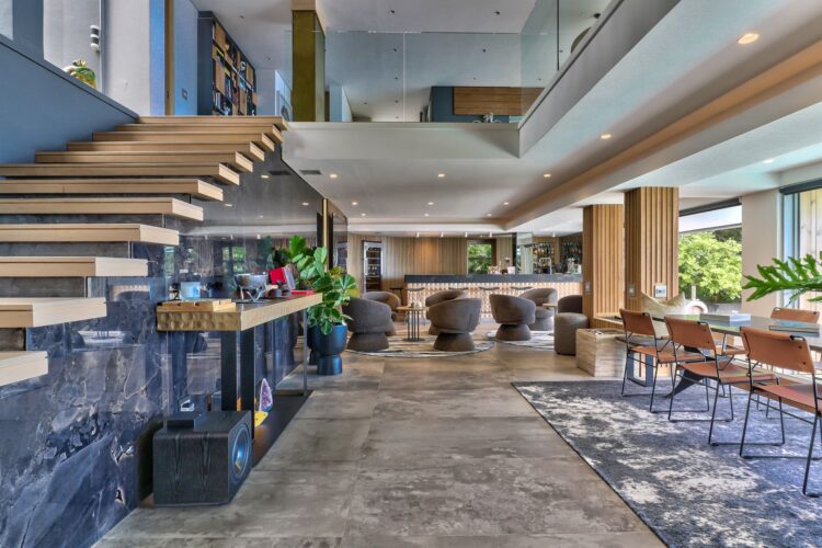 Villa Bali Bay Luxus Feriehaus Kapstadt Mit Pool Mieten Treppe