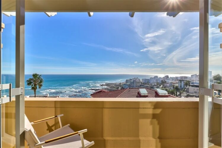 Villa Bantry Bay Luxus Ferienhaus Kapstadt Mieten Balkon