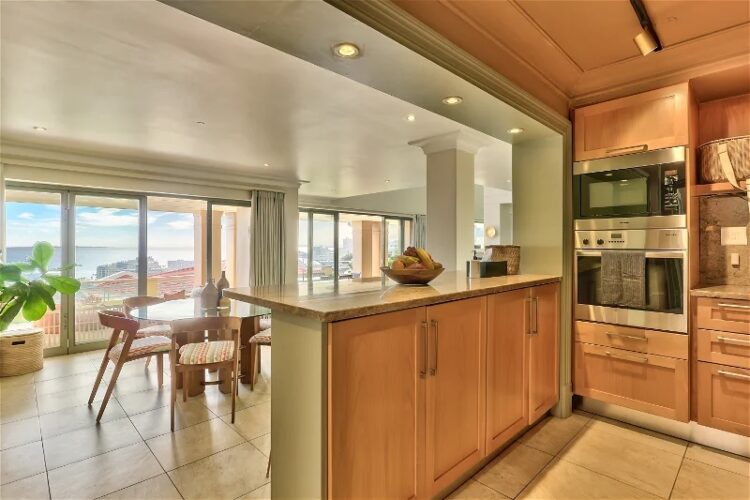 Villa Bantry Bay Luxus Ferienhaus Kapstadt Mieten Küche
