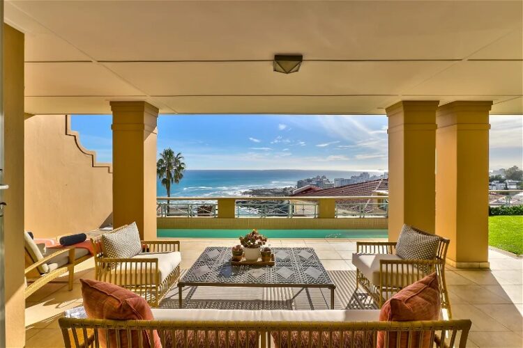 Villa Bantry Bay Luxus Ferienhaus Kapstadt Mieten Lounge Area