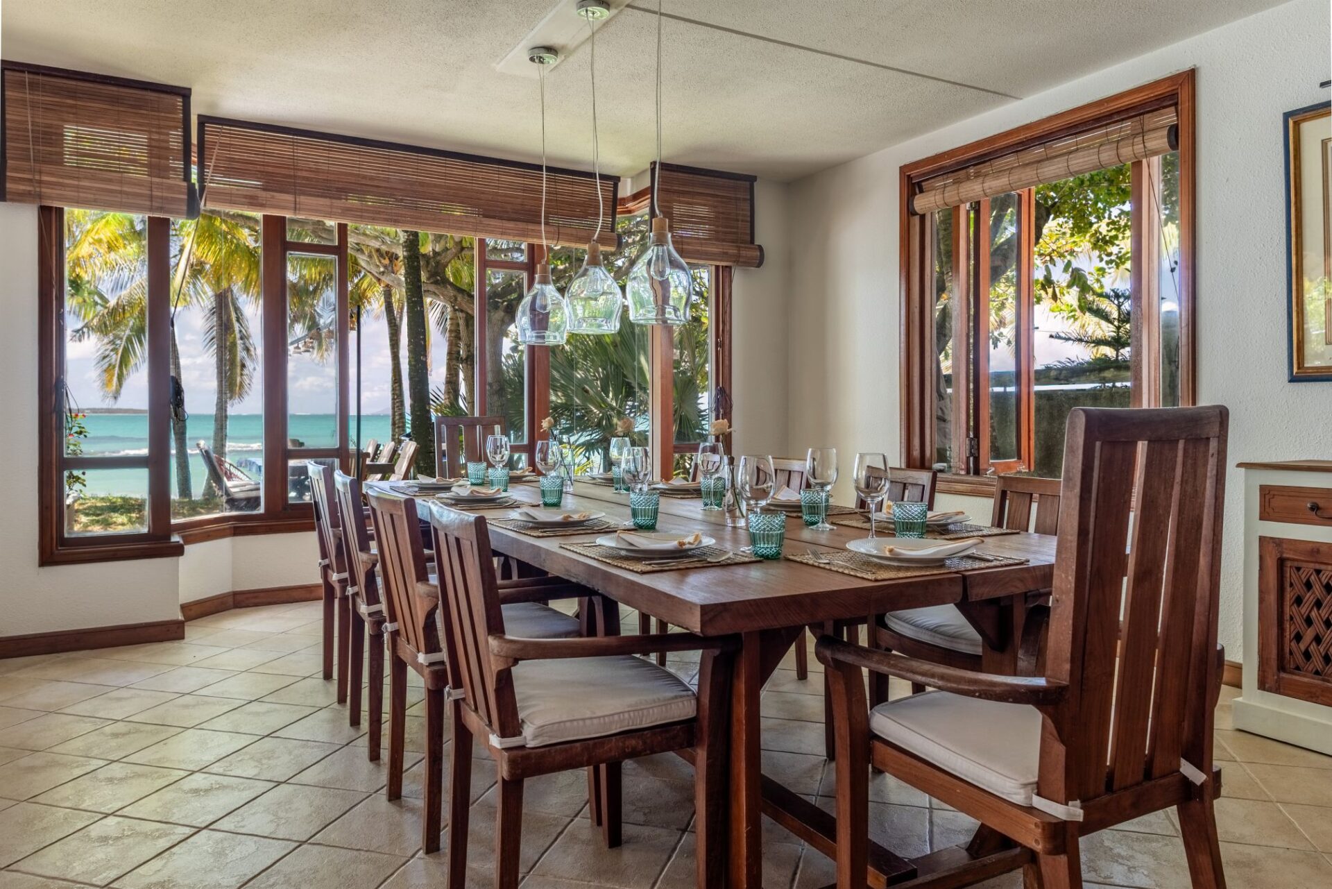 Villa Belle Mare Luxus Ferienhaus Mauritius Am Strand Mieten Esstisch