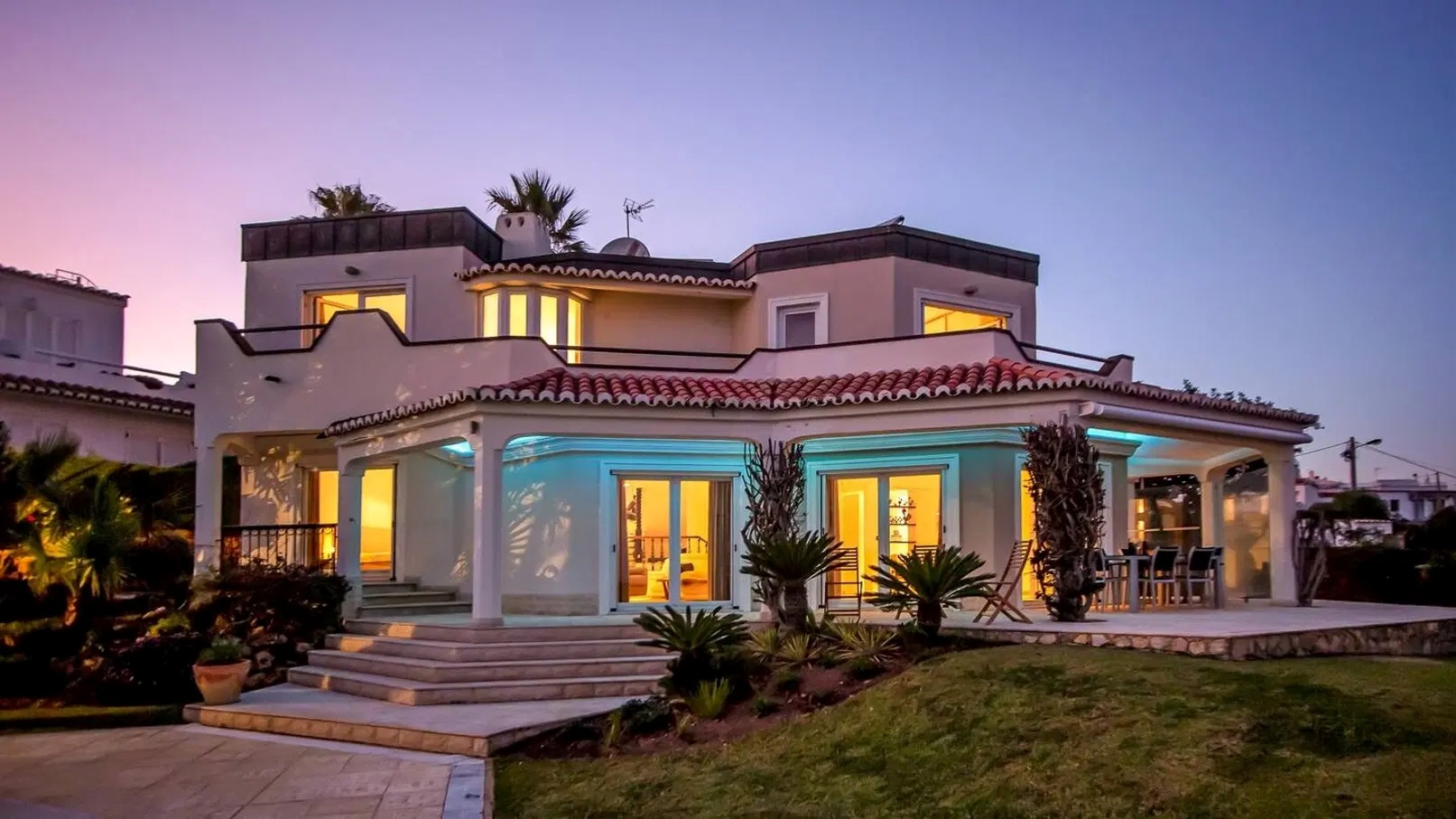 Villa Benagil Views Luxus Ferienhaus Algarve Am Meer Mieten Abendstimmung