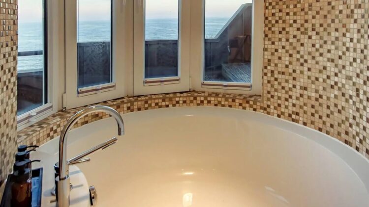 Villa Benagil Views Luxus Ferienhaus Algarve Am Meer Mieten Badewanne