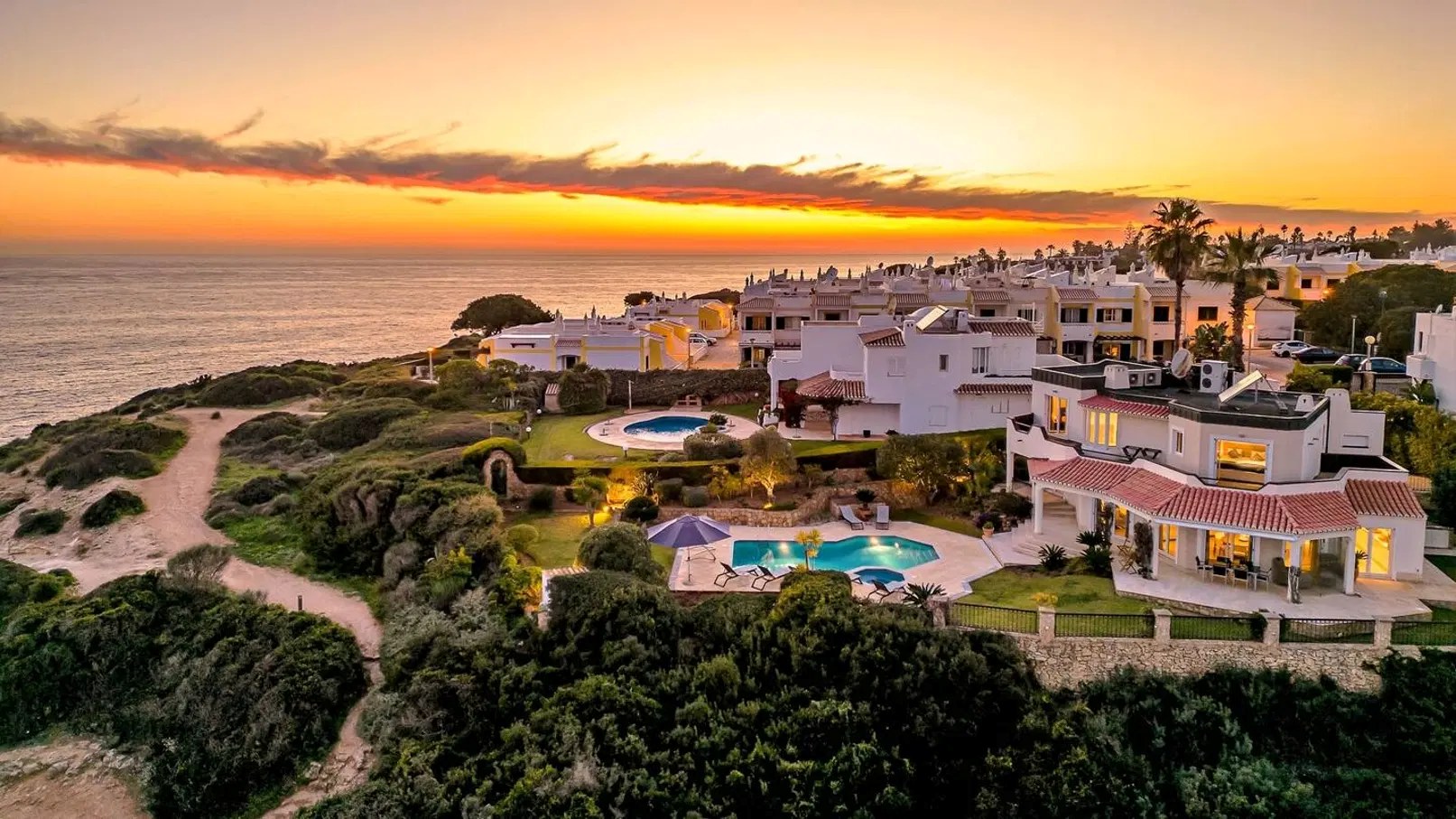 Villa Benagil Views Luxus Ferienhaus Algarve Am Meer Mieten Sunset
