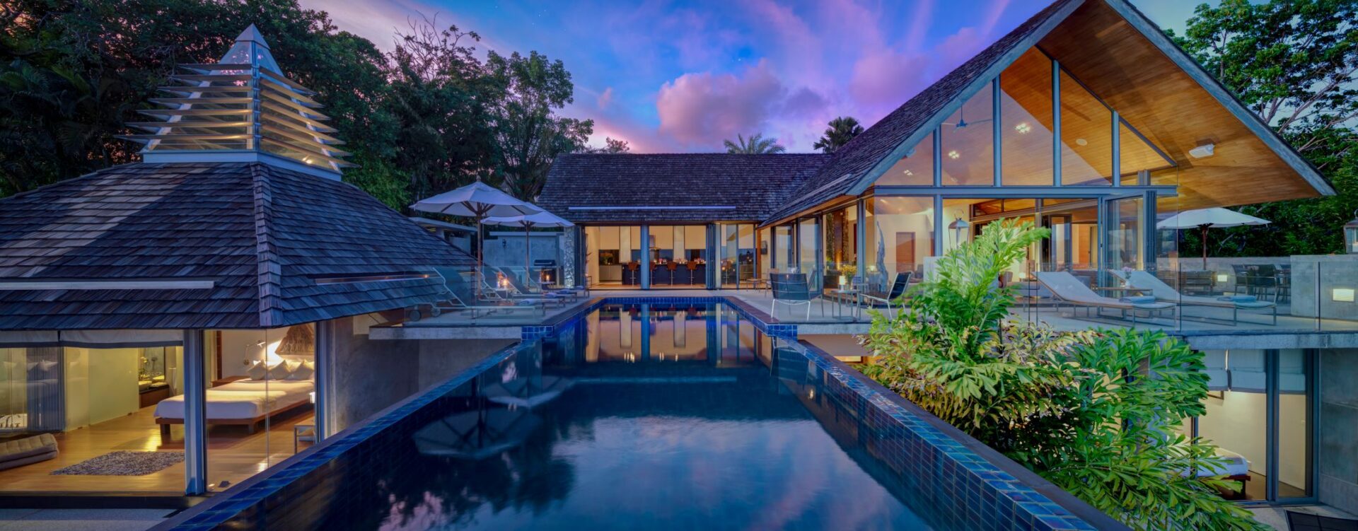 Villa Benyasiri Luxus Ferienhaus Phuket Thailand Mit Pool Mieten Abendstimmung