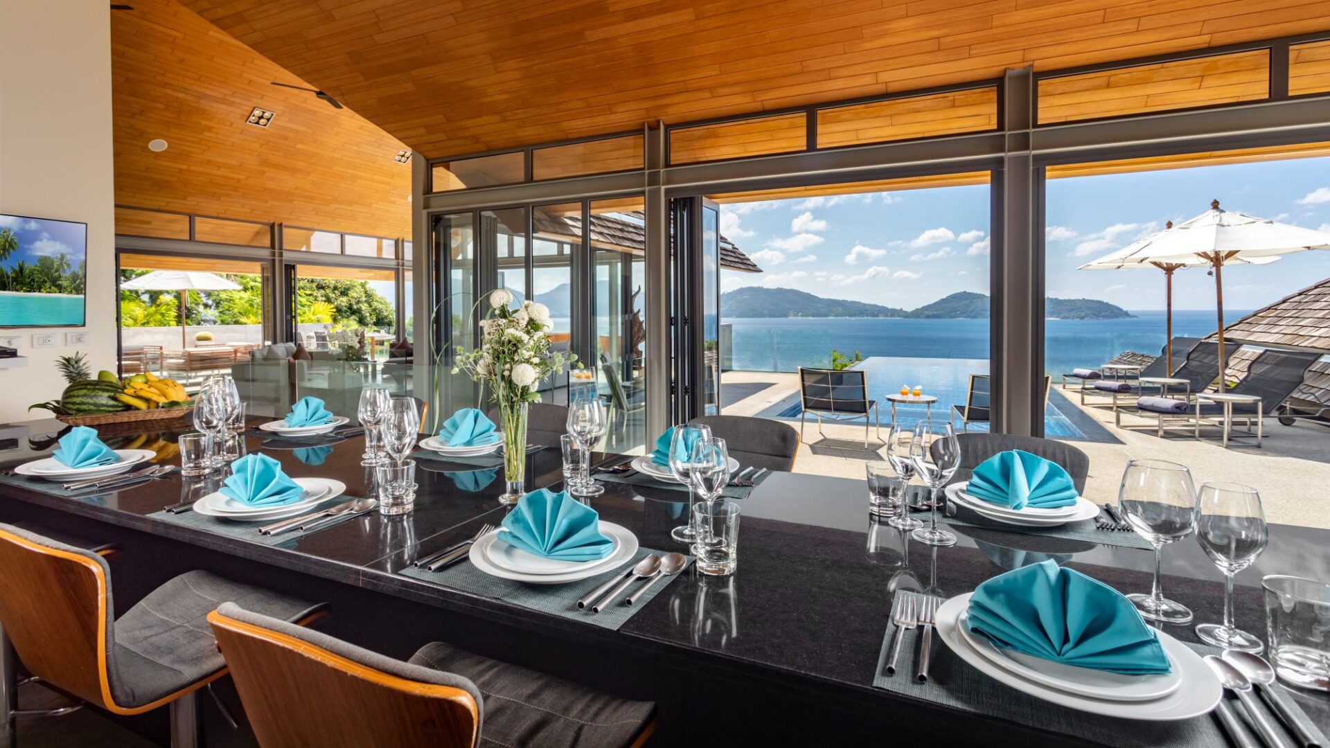 Villa Benyasiri Luxus Ferienhaus Phuket Thailand Mit Pool Mieten Esstisch