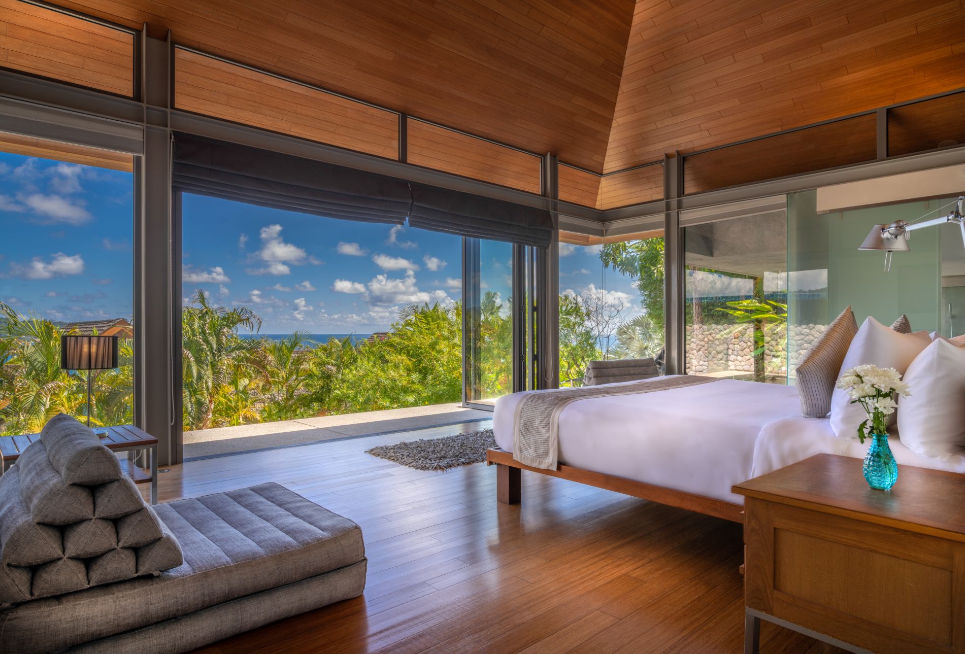 Villa Benyasiri Luxus Ferienhaus Phuket Thailand Mit Pool Mieten Master Bedroom