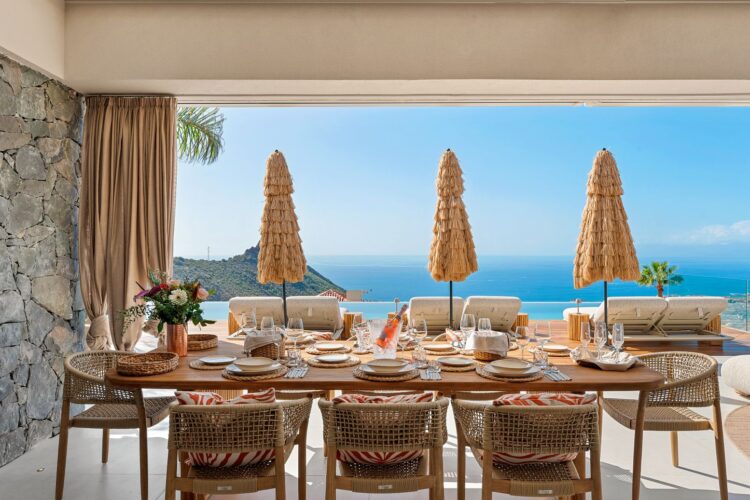 Villa Calima Luxus Ferienhaus Teneriffa Mieten Esstisch