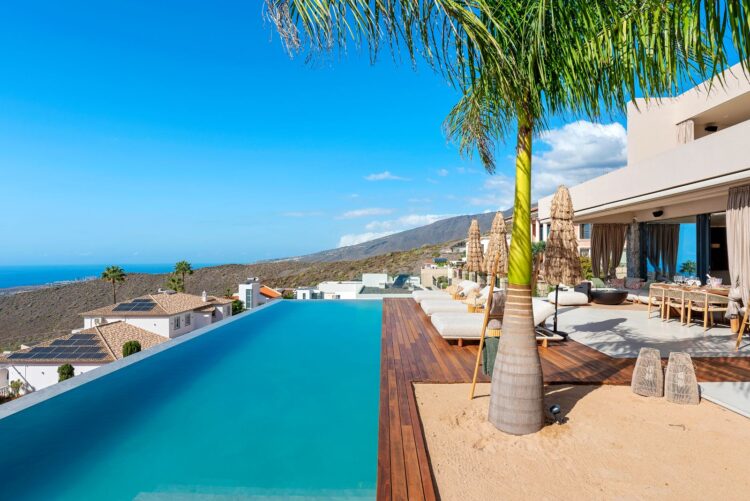 Villa Calima Luxus Ferienhaus Teneriffa Mieten Poolterrasse